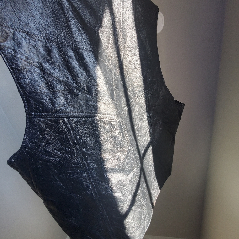 BLACK LEATHER VEST - Picture 2 of 4